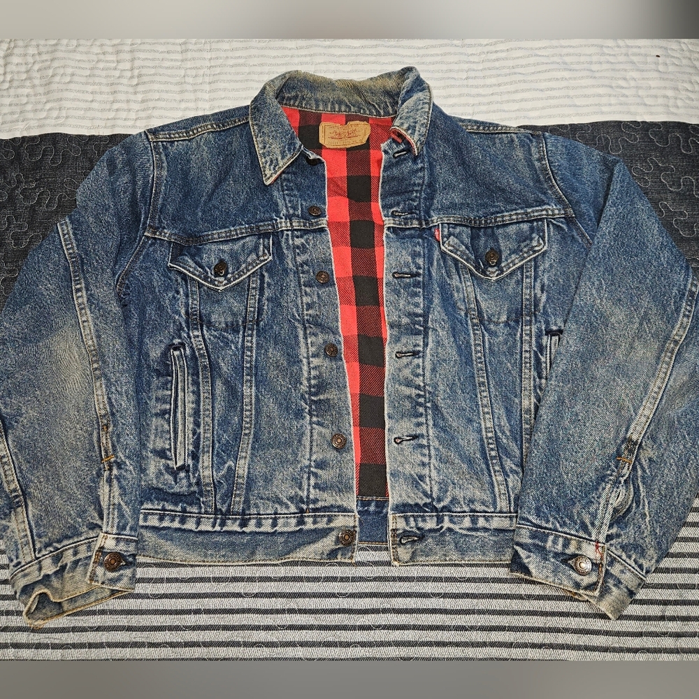 Vintage Levis Denim Coat  with Plaid Lining size 48